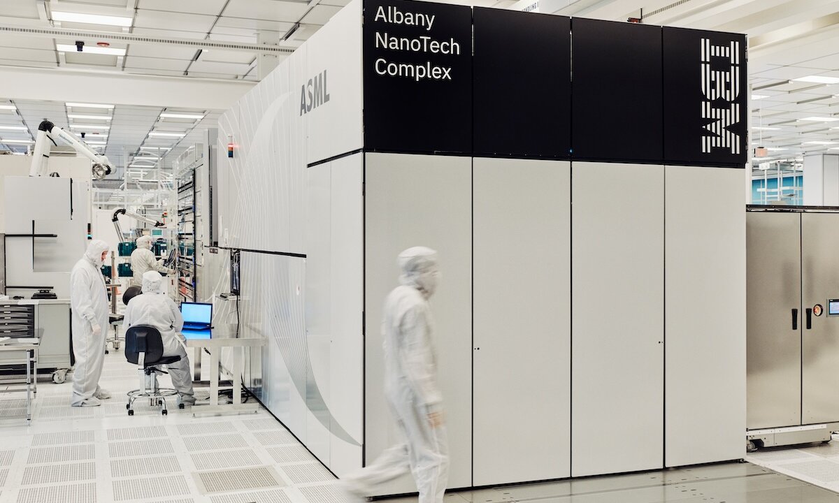 Caption: The NY CREATES’ Albany NanoTech Complex is the largest non-profit semiconductor R&D facility of its kind in the nation. (Source: IBM)