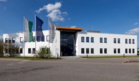 Fraunhofer IZM-ASSID “The White House of Microelectronics Packaging”