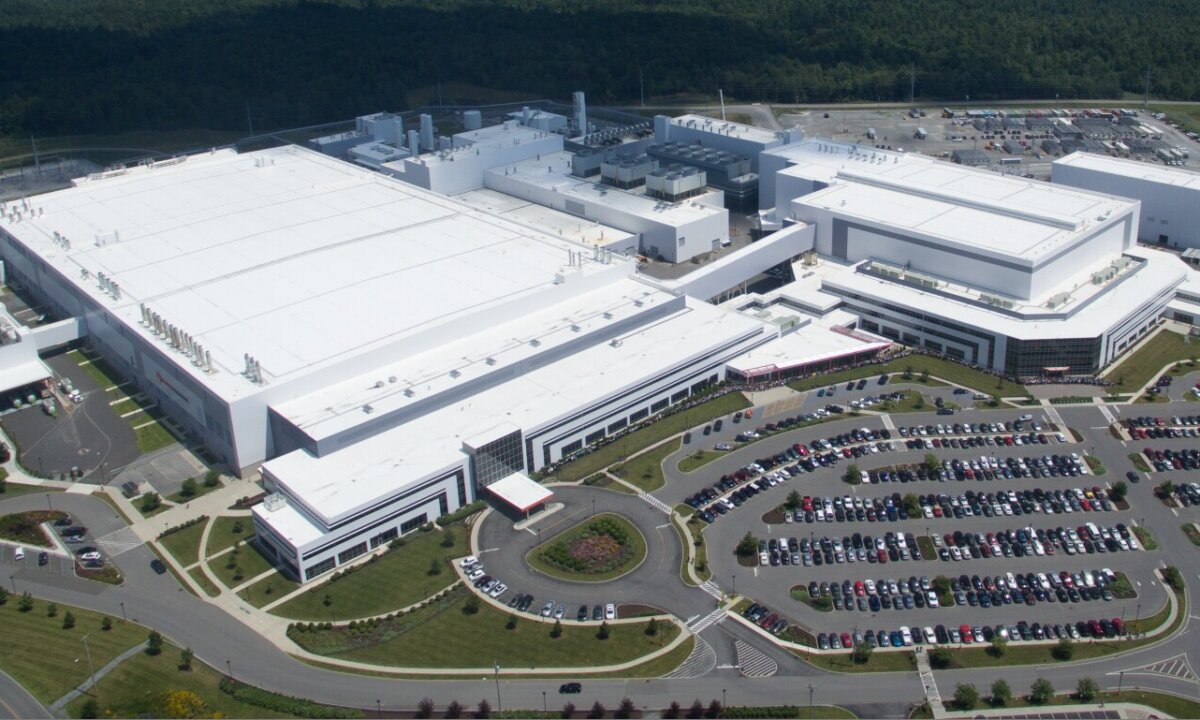 GlobalFoundries (GF) announced a New York Advanced Packaging and Photonics Center
